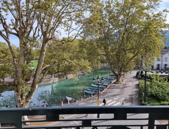 Majord'Home - Le Ness - Face au Pont des Amours Annecy Extérieur photo
